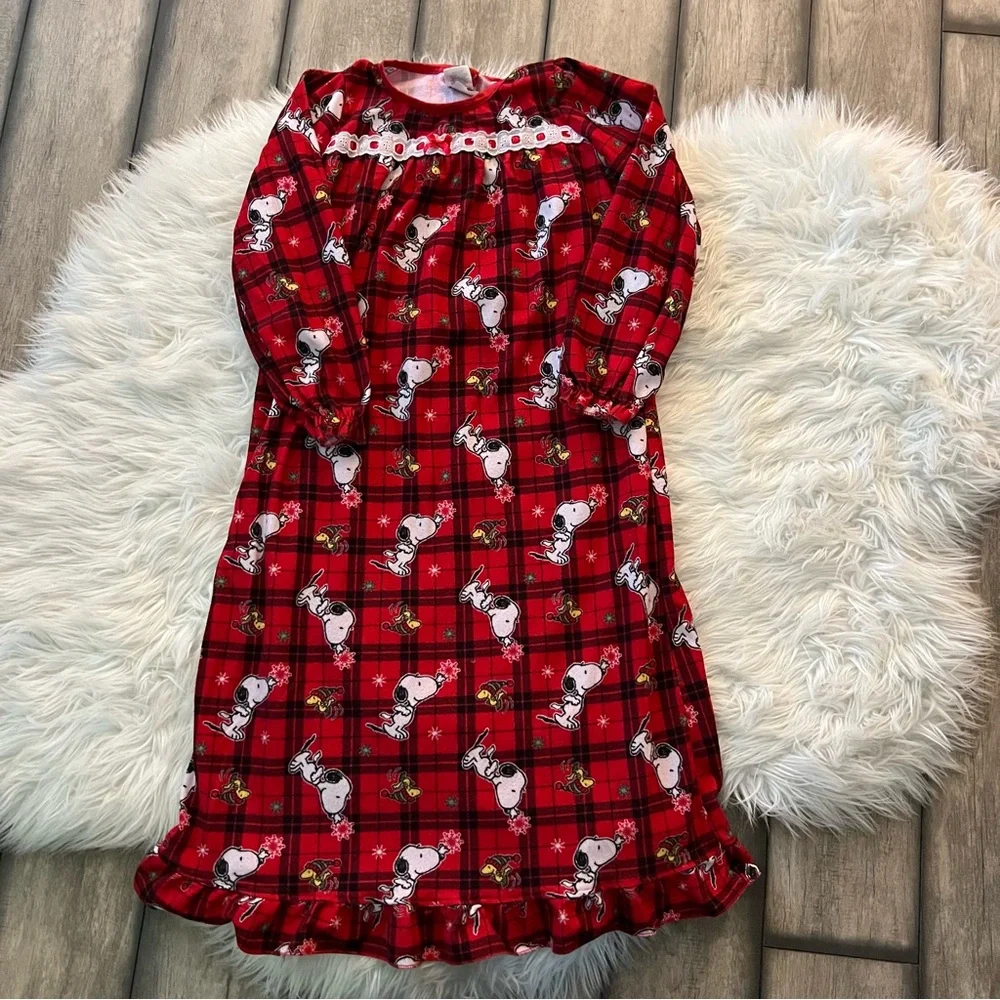 Girls Snoopy Peanuts Christmas Nightgown Size Small